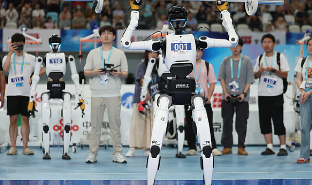 Çin’den insansı robot sektörüne 100’den fazla temel standart planı