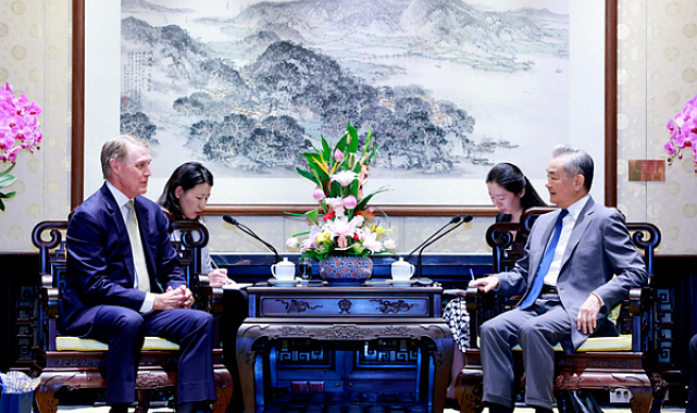 Çin Dışişleri Bakanı Wang Yi, ABD'nin Beijing Büyükelçisi Perdue’yi kabul etti