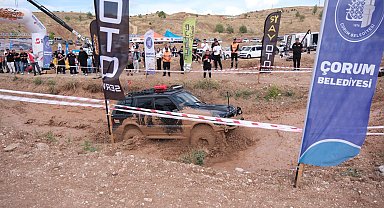 Çorum’da 7 ilden 32 aracın katıldığı off-road yarışı düzenlendi