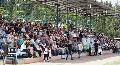Gölcük’te Geleneksel Rahvan At Yarışları düzenlendi