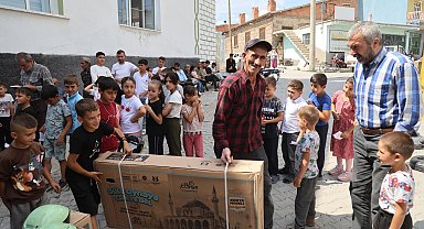 “Güle Oynaya Camiye Gel” projesinde 13 bin 91 çocuğa bisiklet dağıtımı başladı