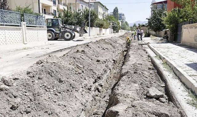Halilağa Mahallesi’nde içme suyu hattı yenileniyor