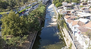 İzmir’de derelerden 233 bin ton atık çıkarıldı