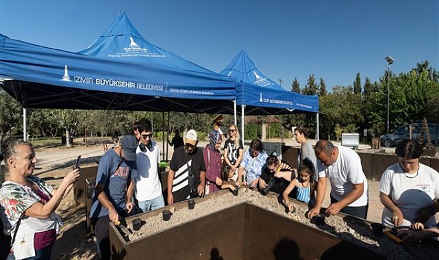 İzmir'de “Parkta Etkinlik Var” buluşmaları 103 etkinliğe ulaştı