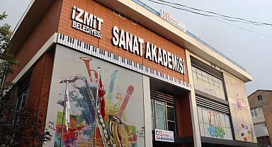 İzmit Belediyesi Sanat Akademisi’nde müzik ve koro sınavları için başvurular sürüyor