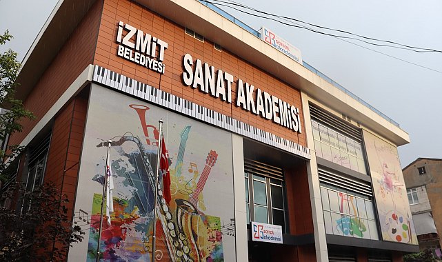 İzmit Belediyesi Sanat Akademisi’nde müzik ve koro sınavları için başvurular sürüyor