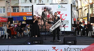 İzmit’te 30 Ağustos Zafer Bayramı etkinliklerle kutlandı