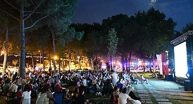 İznik'te yazlık sinema sezonu sona erdi