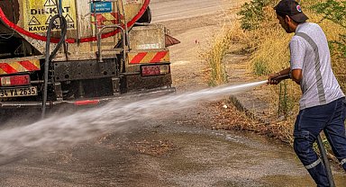 Karabük’te belediye ekipleri temizlik çalışmalarını sürdürüyor