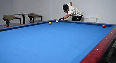 Karacabey’de bilardo branşı faaliyete başladı