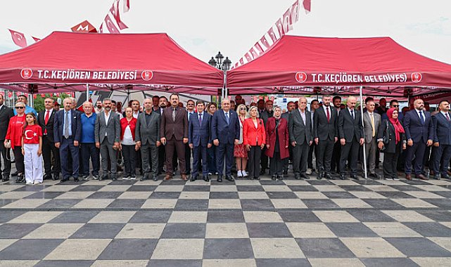 Keçiören’de 30 Ağustos Zafer Bayramı için çelenk sunma töreni düzenlendi