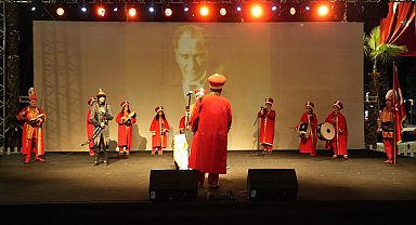 Kepez Kültür Festivali’nde 30 Ağustos Zafer Bayramı kutlandı