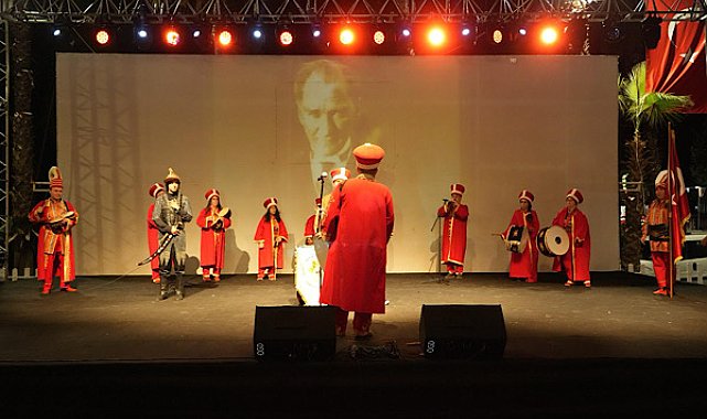 Kepez Kültür Festivali’nde 30 Ağustos Zafer Bayramı kutlandı