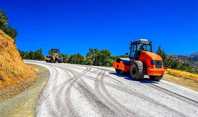 Malatya’da Pütürge-Nohutlu-Taşmış yolunda çalışmalar sürüyor