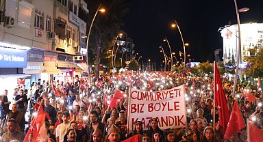 Marmaris’te 30 Ağustos Zafer Bayramı söyleşi, fener alayı ve konserle kutlanacak