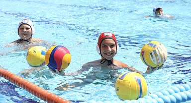 Mudanya’da Zafer Bayramı coşkusu “2. Zafer Kupası Sutopu Şenliği” ile yaşandı