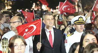 Sezer: İstiklal mücadelemizin bütün kahramanlarını şükranla yad ediyorum