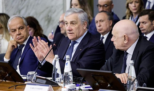 Tajani: İspanya ile hava ve deniz sınırlarındaki kontrolleri 15 gün uzattık