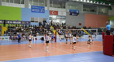 Toroslar’ın Kadın Voleybol Takımı yeni sezona hazırlanıyor