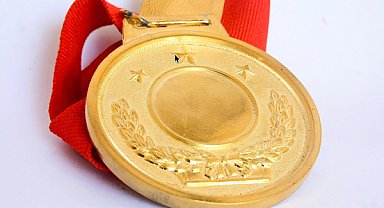 Türkiye, Akdeniz Oyunları’nda atletizm 4x400 metre karışık bayrakta şampiyon oldu