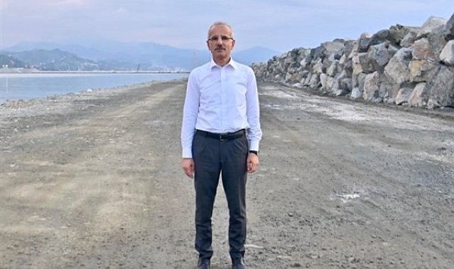 Uraloğlu: 30 Ağustos’da İstanbul Havalimanı’nda 1.787 uçuş gerçekleştirdi