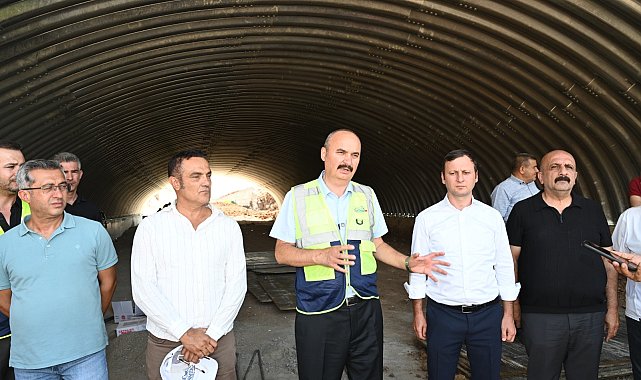 Vali Canalp, İluh Deresi’ndeki köprü ve altyapı çalışmalarını inceledi