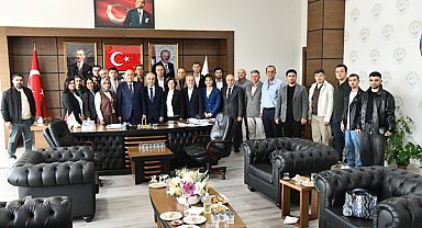 AK Parti Çanakkale Milletvekili Gider, Keşan Belediyesi'ni ziyaret etti