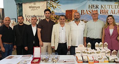 Alanya Keçiboynuzu Hasat Şenliği ikinci kez düzenlendi