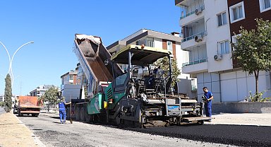 Aliağa ve Seferihisar’da yollar yenileniyor