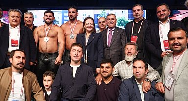 Antalya Büyükşehir Belediyesi güreşçilerinden 12 madalya