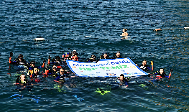 Antalya’da Dünya Temizlik Günü kapsamında deniz dibi temizliği yapıldı