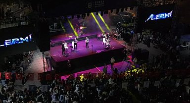 Apolas Lermi, Gemlik’te festival coşkusunu zirveye taşıdı