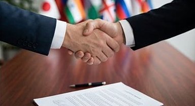 Arachi ve Dar bir araya geldi