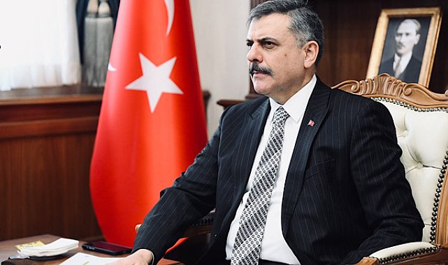 Bakan Çiftçi, Türkiye Büyük Millet Meclisi 27. Başkanı Kahraman’ı ziyaret etti