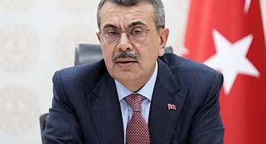 Bakan Tekin, Batman’da AK Parti Merkez İlçe Danışma Meclisi Toplantısı’na katıldı