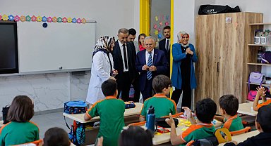 Başkan Büyükkılıç, yeni eğitim yılının ilk gününde öğrencilerle buluştu