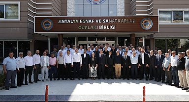 Başkan Vekili Özdemir’den AESOB Başkanı Dere’ye ziyaret