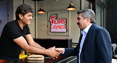 Başkan Yılmaz, Kurtuluş Caddesi esnafıyla bir araya geldi