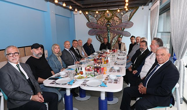 Başkanvekili Obuz, basın mensuplarını Gülümse mekanlarında ağırladı
