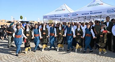 Batmanlılar Hasankeyf festivaline akın etti