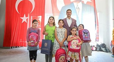 Bodrum Belediyesi 1250 öğrenciye kırtasiye ve burs desteği sağladı