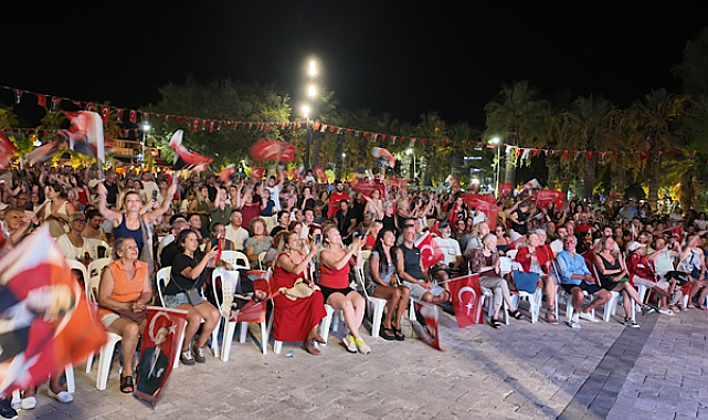 Bodrum’da Filenin Sultanları’nın Avrupa şampiyonluğu meydanlarda kutlandı