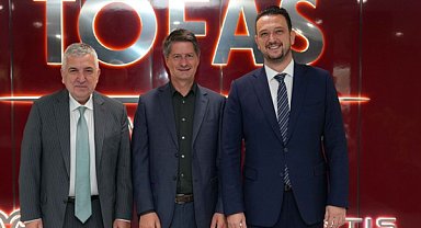 Citroen CEO’su Xavier Chardon’dan Tofaş’ın Bursa’daki üretim üssüne ziyaret