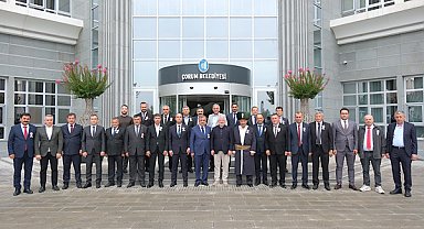 Çorum’da Yılın Ahisi Yüksel Yılmaz’dan Başkan Aşgın’a ziyaret