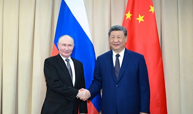 Cumhurbaşkanı Xi, Putin ile görüştü