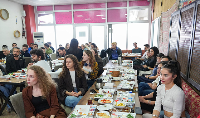 Dilber, Etimesgut’taki kültür sanat ekipleriyle bir araya geldi