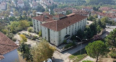 Düzce’de eski Sağlık Meslek Lisesi binası huzurevine dönüştürülecek