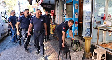 Edremit’te kaldırım işgallerine zabıta denetimi