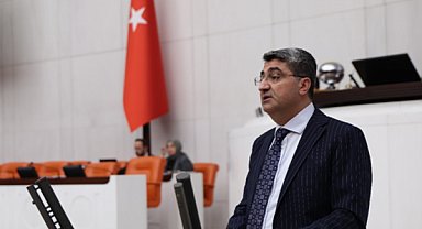 Ekmen: OVP'de enflasyon hedefi yüzde 28,4'e yükseltildi