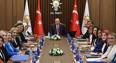 Erdoğan, AK Partili kadın belediye başkanlarını kabul etti